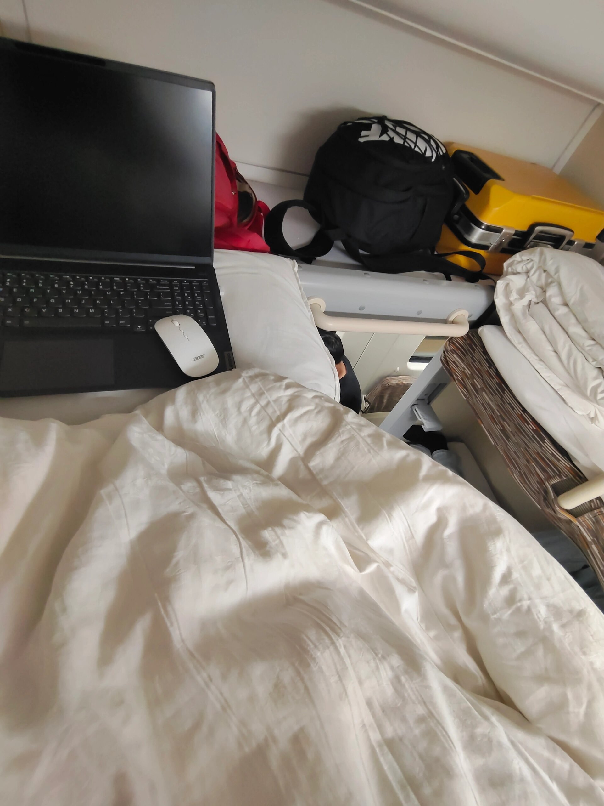 我坐过的最好的绿皮 特种兵出行 选择了z236时间刚刚好 进到车厢内我
