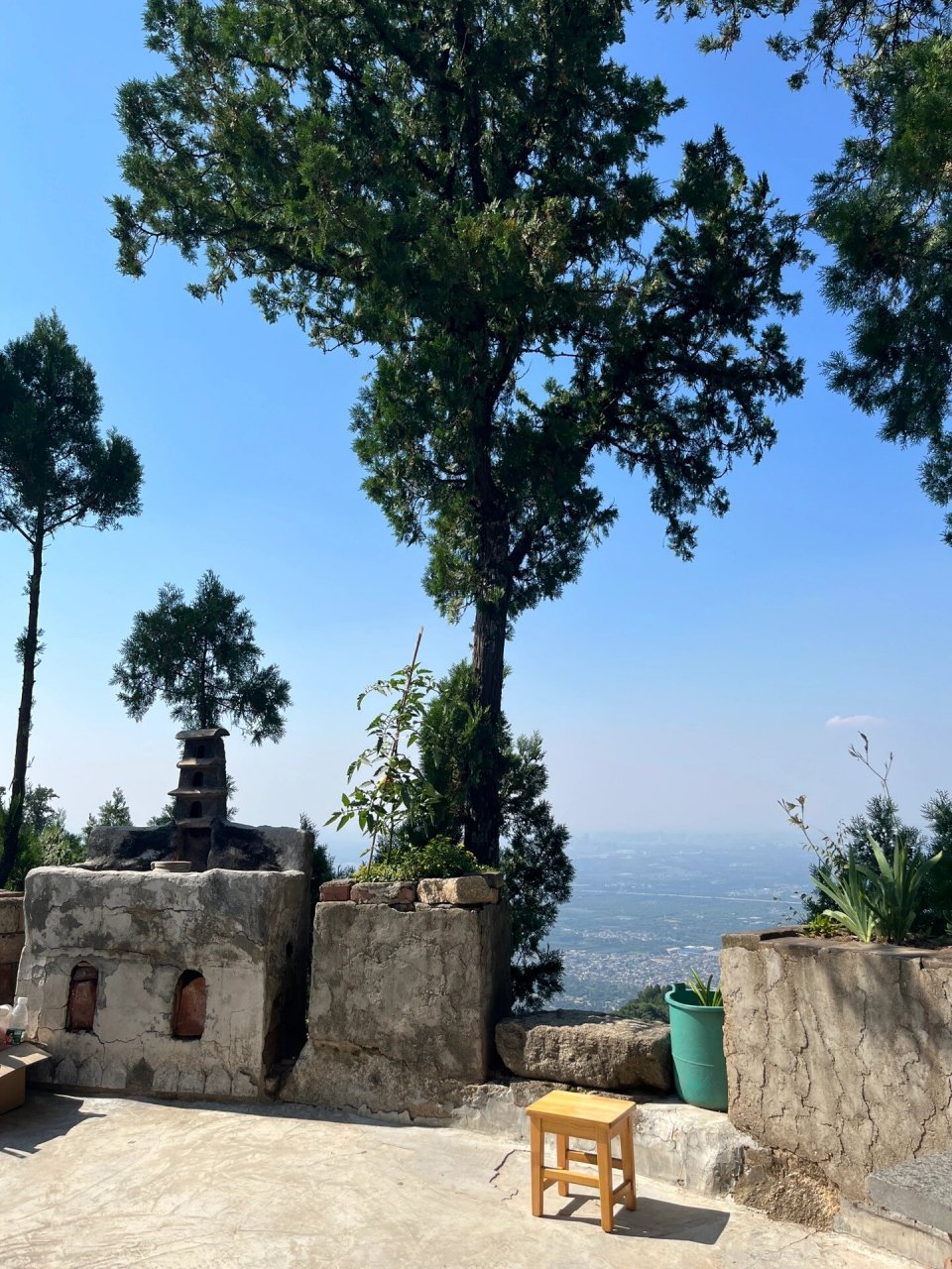 西安游记|7215小五台山 山顶上两个小庙,白衣殿名字好好听 白衣殿