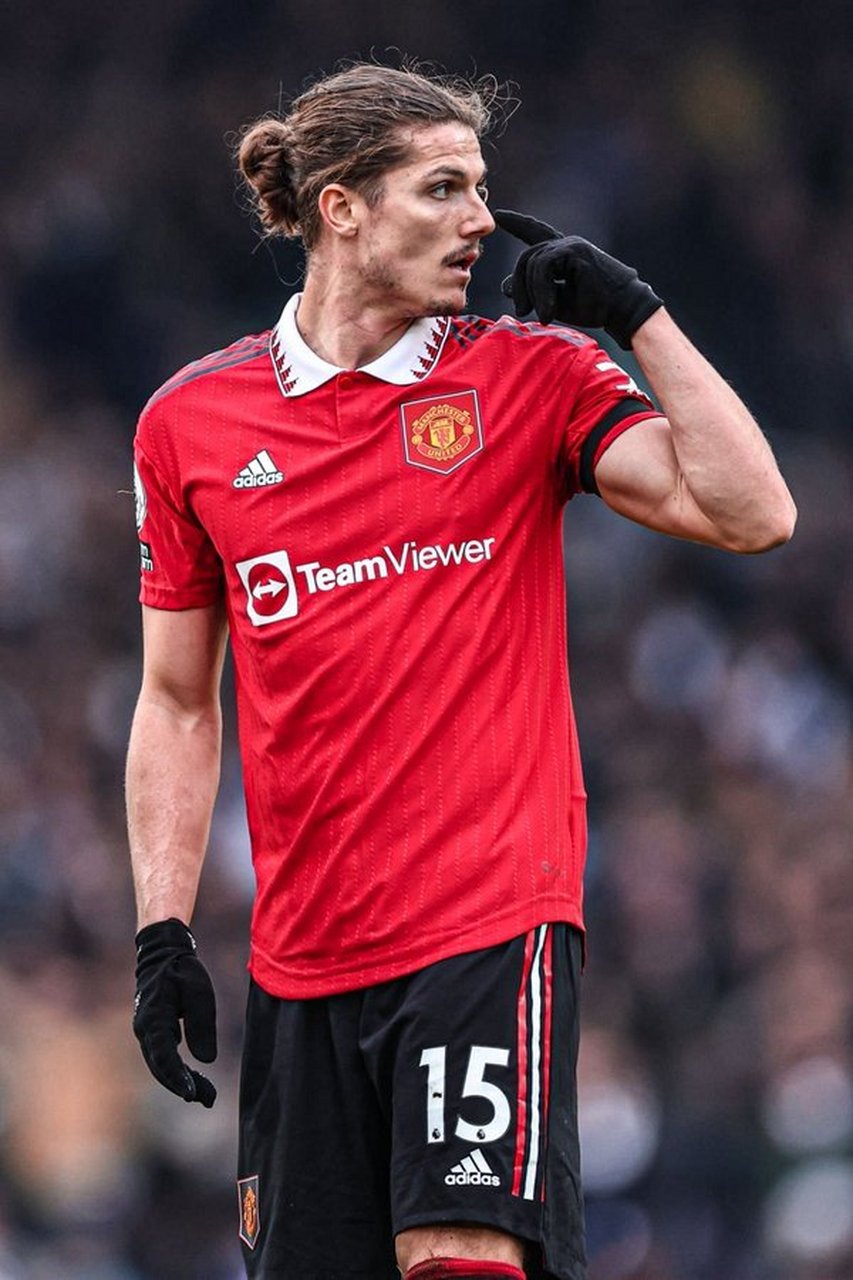 报法尔克 拜仁认为在夏窗以2000万欧出售萨比策是一个比较现实的价格