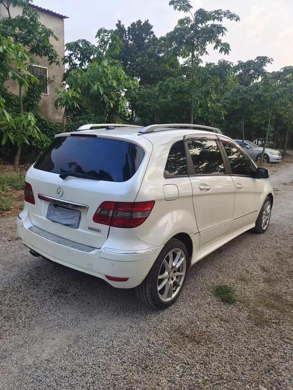 最新到店10年10月奔驰b200自动波2.