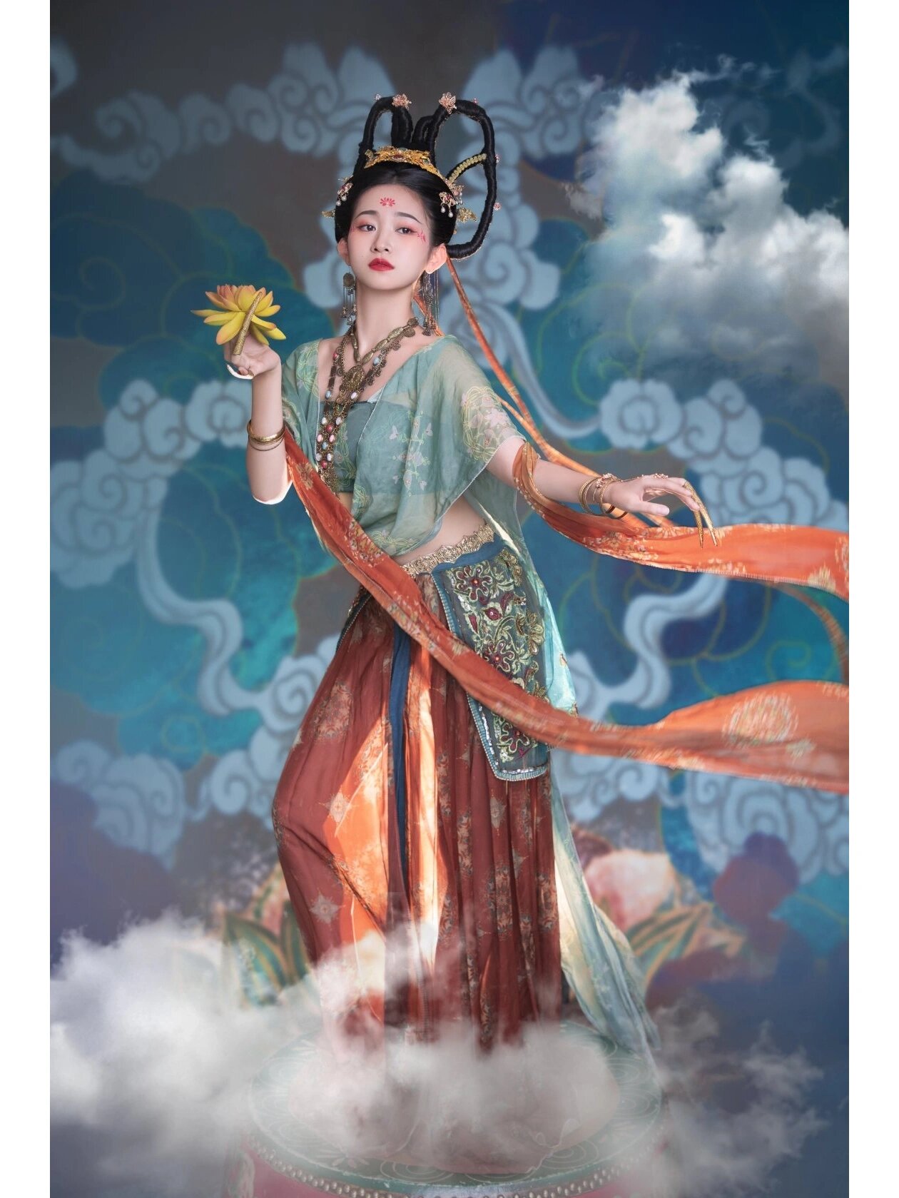 敦煌飞天93睥睨众生的神|国风写真 【成都·美人赋·古风摄影】