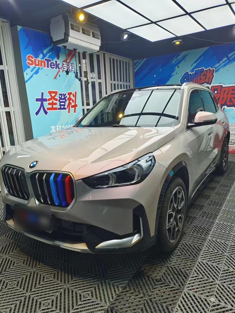 宝马x1改色案例.