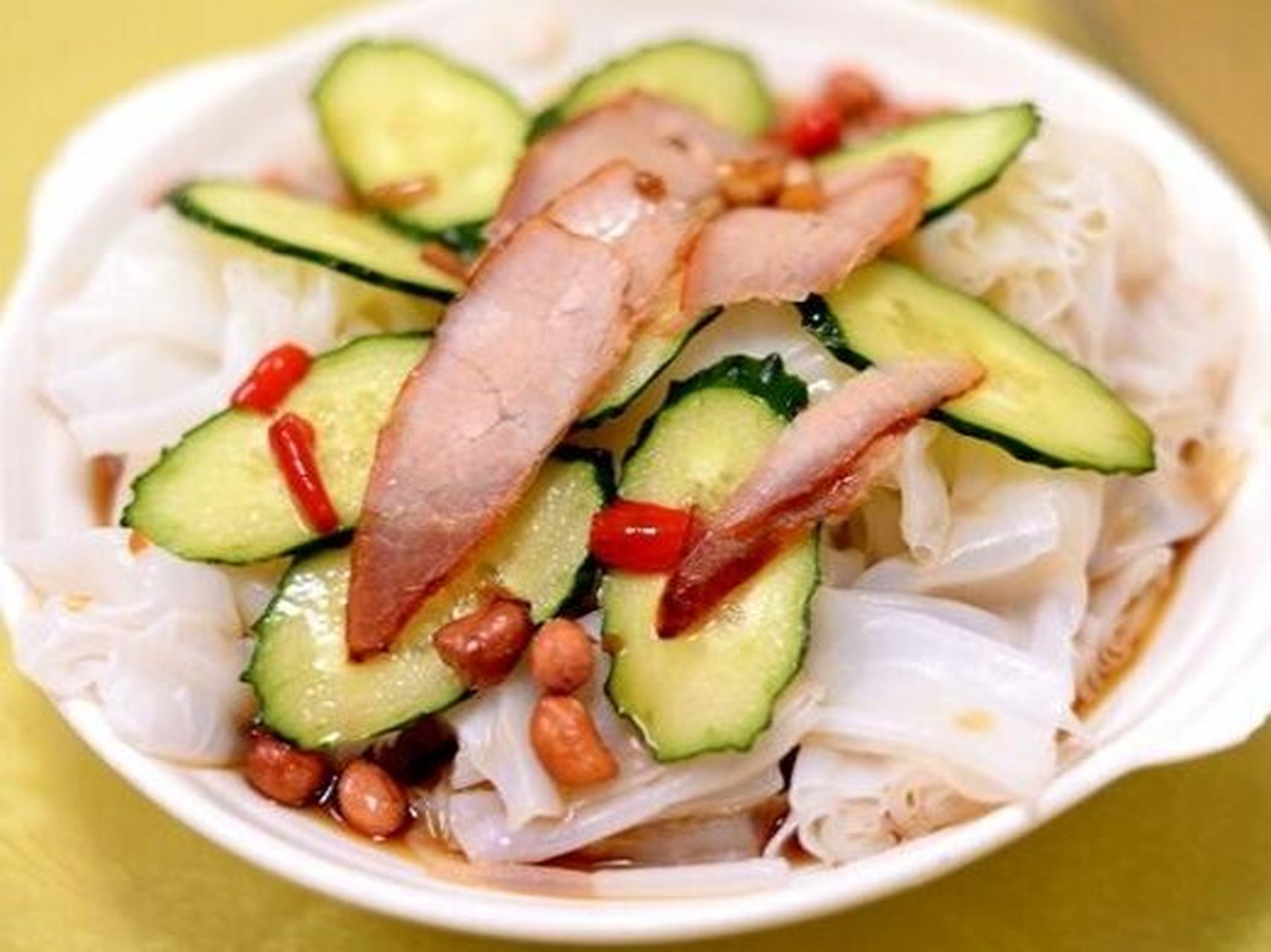 不能错过的广西风味——宾阳酸粉 在宾阳有着一句话"夏天吃酸粉,病猫