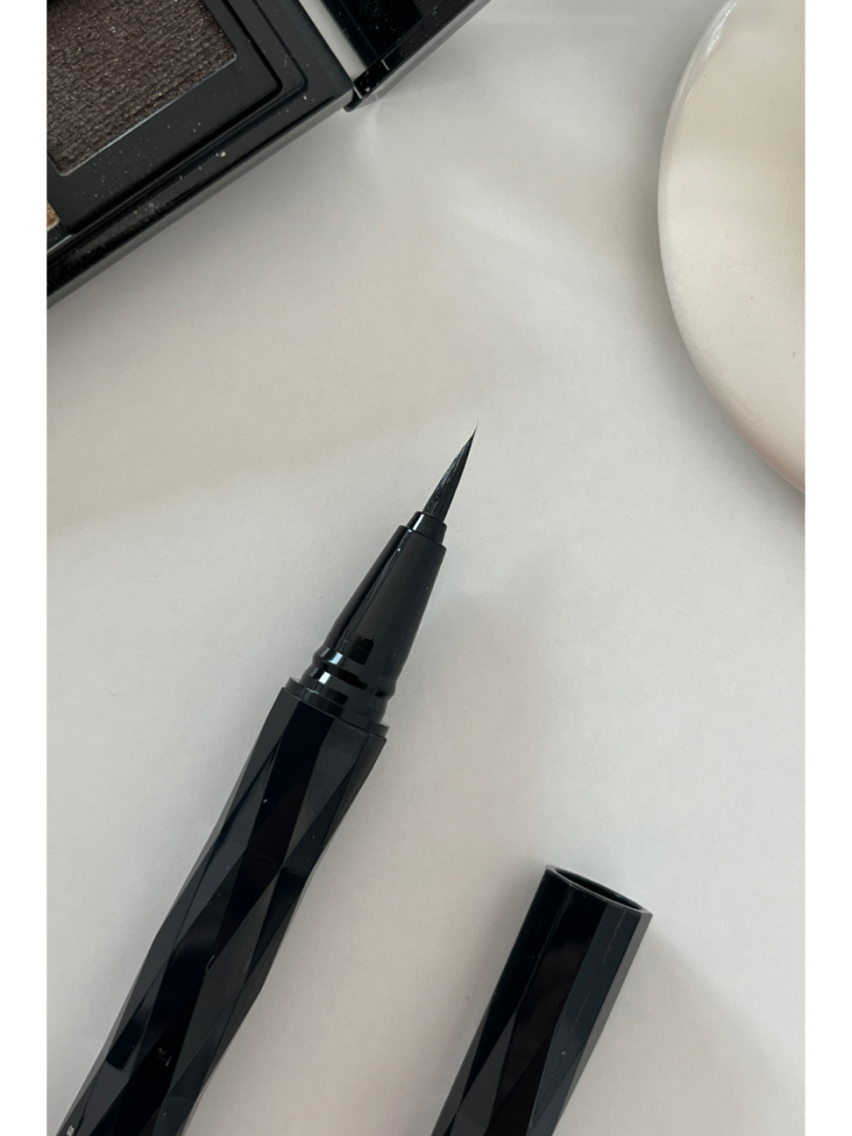 7415kate黑管粉底液 我终于找到了一个适合混干皮的粉底液!