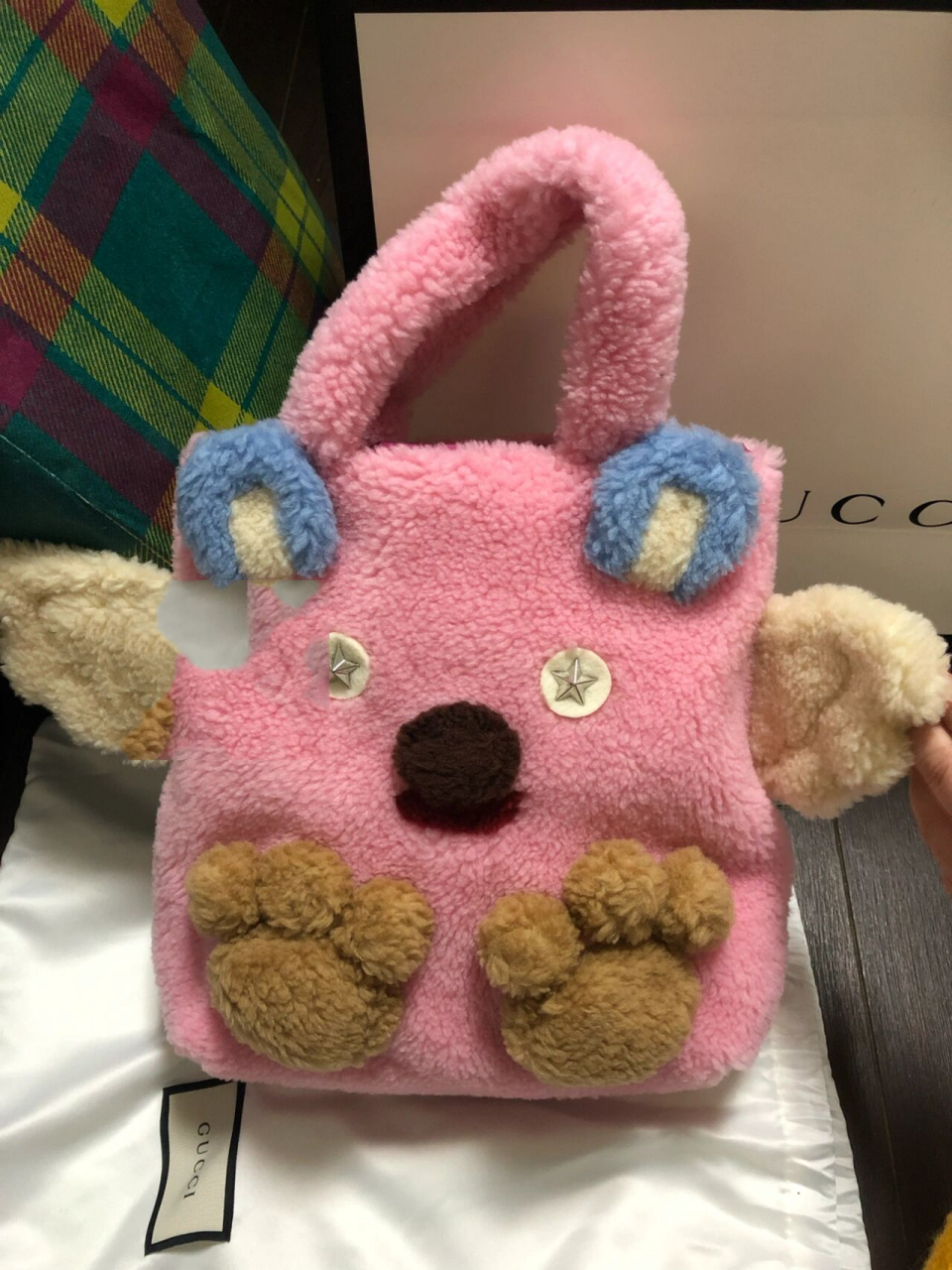 gucci童包～杨幂同款 毛茸茸的超可爱～ 粉色真的又嗲又糯～ 还有一对