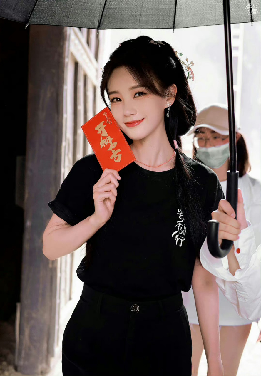 李一桐曾舜晞新剧云秀竹开机路透来了,你觉得他们两个搭档怎么样?
