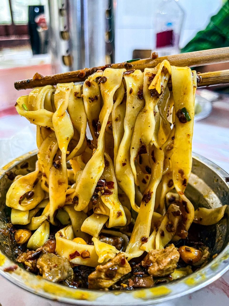 开在坡坡底下36615代人都来吃过的遵义豆花面 前天路过油榨街93