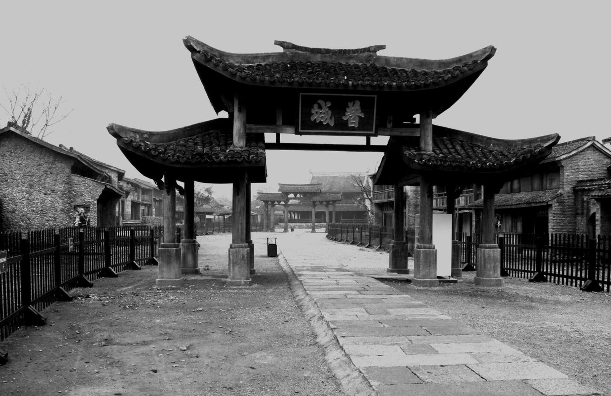 危城电影拍摄地 电影拍完建筑保留改旅游景点之一