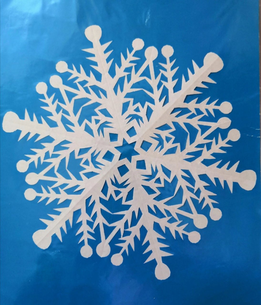 六折雪花剪纸(附底稿) 原来剪的雪花剪纸,发给大家,全部是六折,可以照