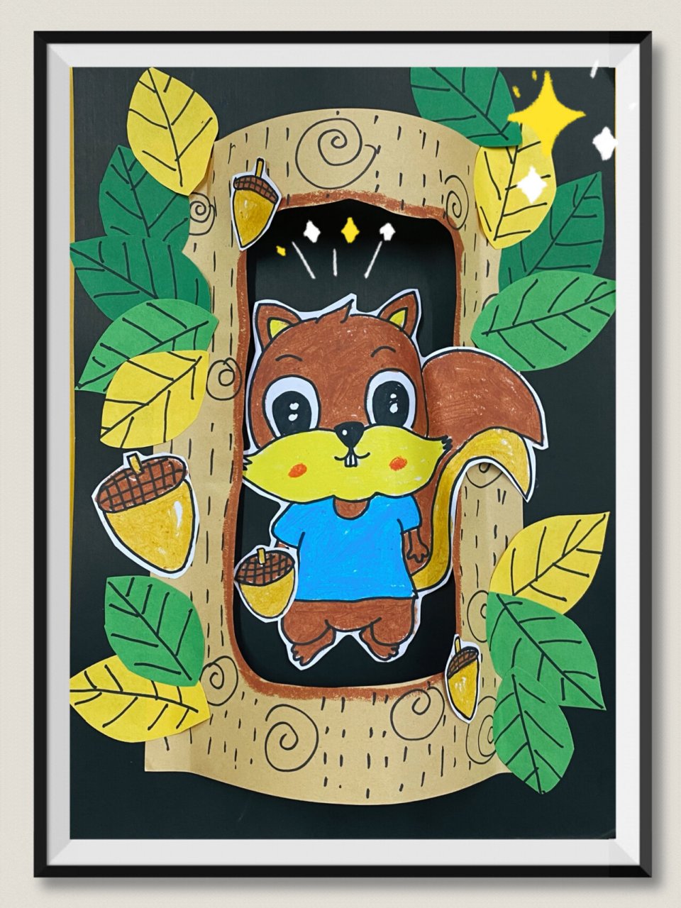 儿童创意画《松鼠之家》 9115少儿美术,儿童创意画 给可爱的小