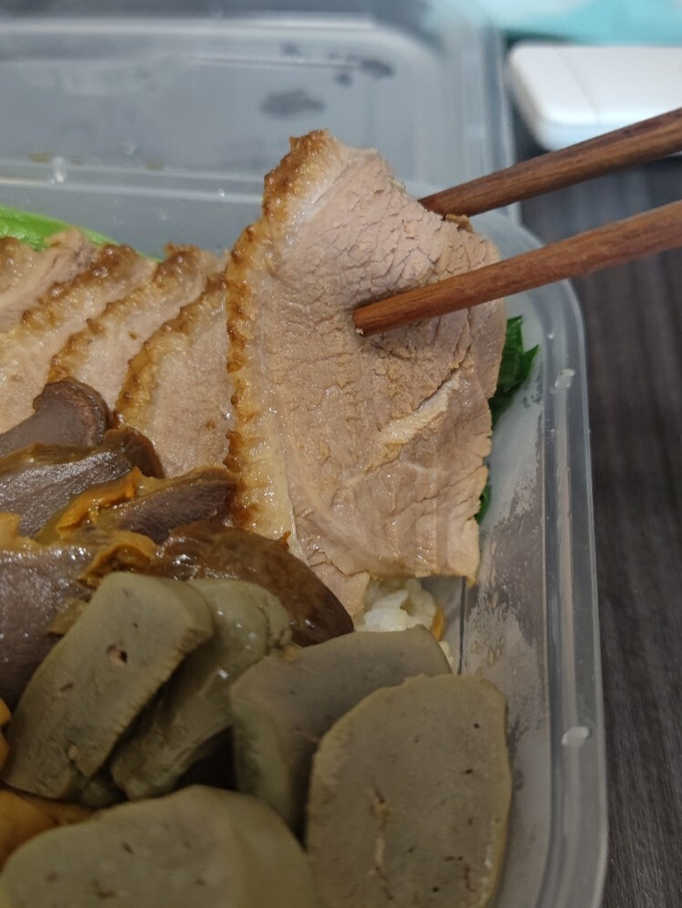 气泡瑰夏配鹅肉饭 红磡隔离丨简餐配咖啡丨日日香丨coffee academic