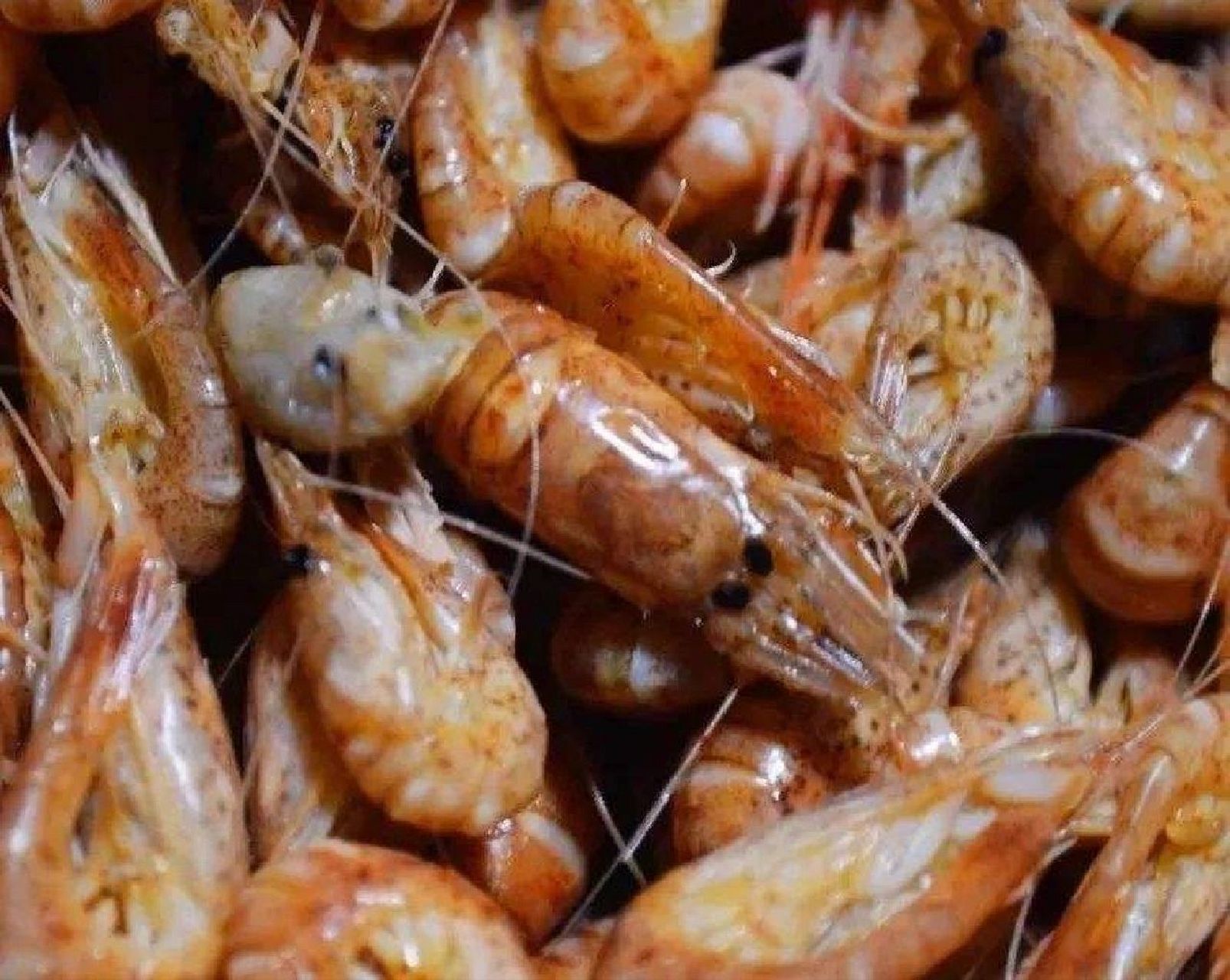 虾:鲜 因为它不仅和桃花一起出现,而且肉质细嫩味道鲜美,又具有烟台