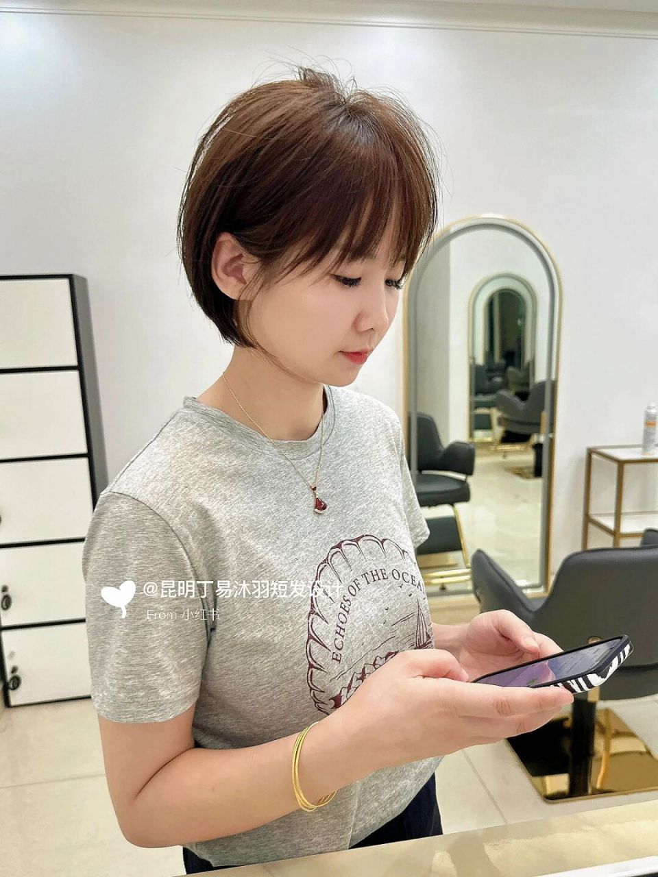 女人超过30岁一定要尝试一次超短发昆明短发 女人超过30岁一定要尝试