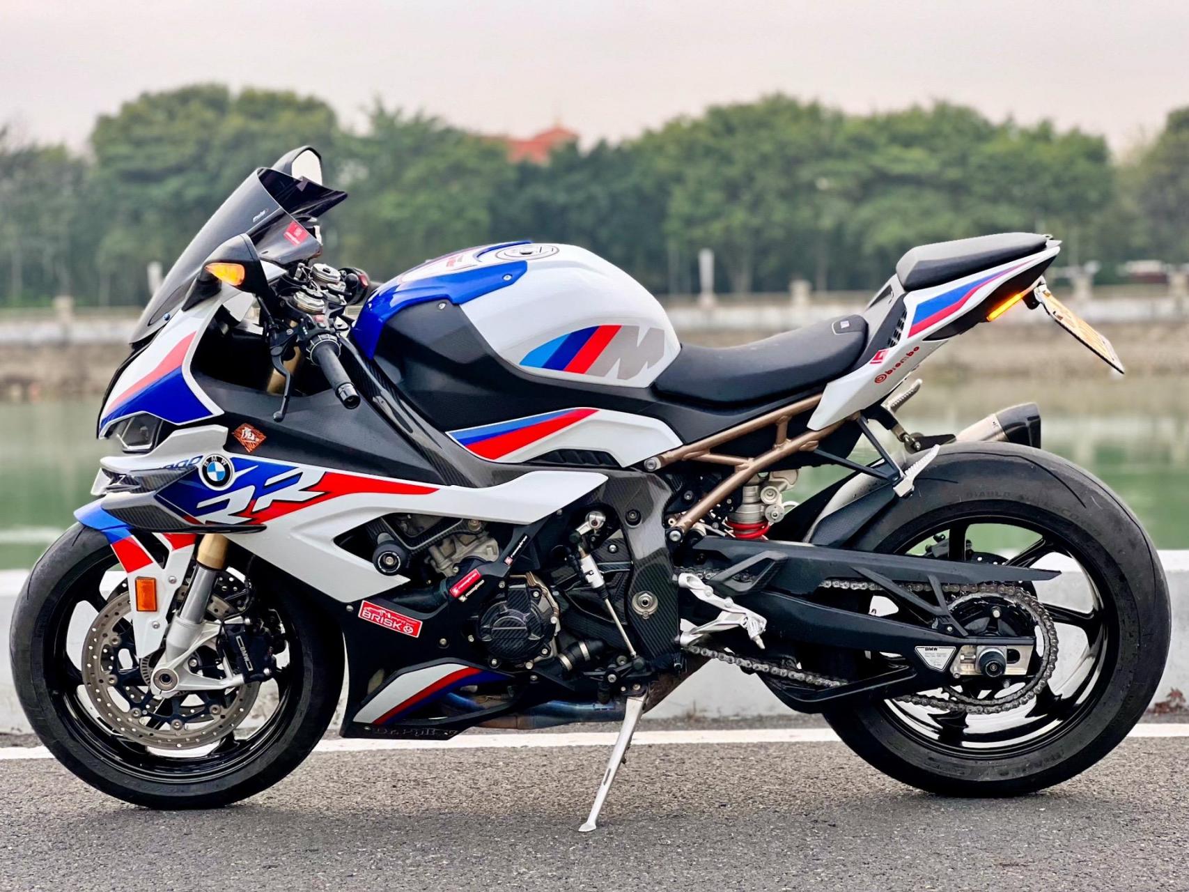 【车型名称】宝马s1000rr m小贸 【车款年份】2020年 【行驶里程】