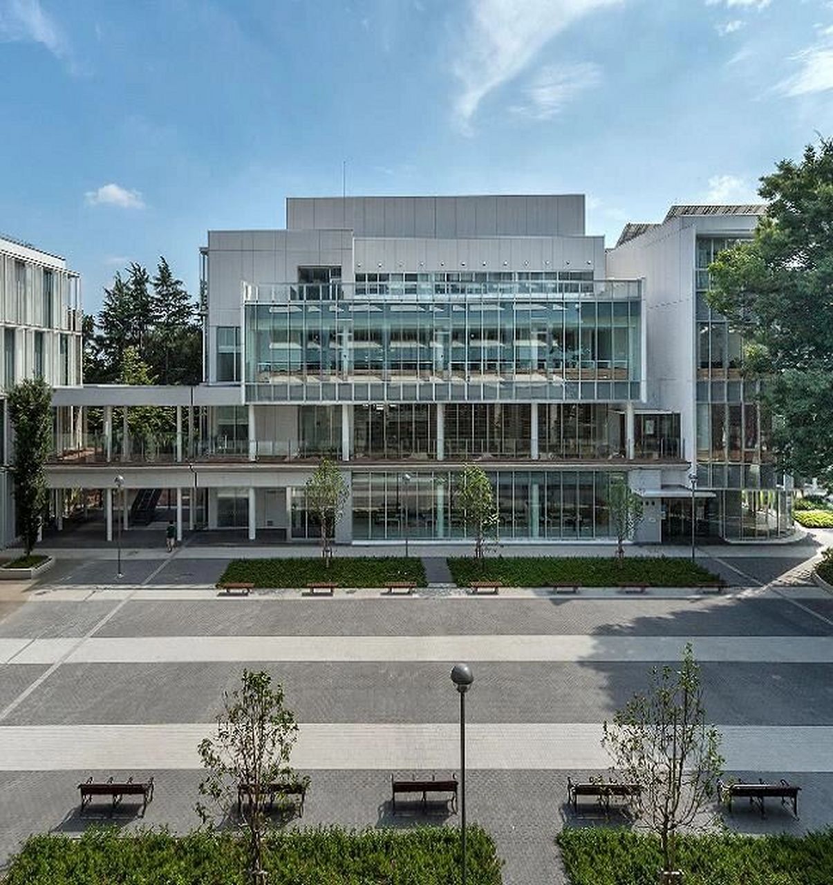 东京经济大学 东京经济大学 听名字很容易联想到日本经济大学的一所