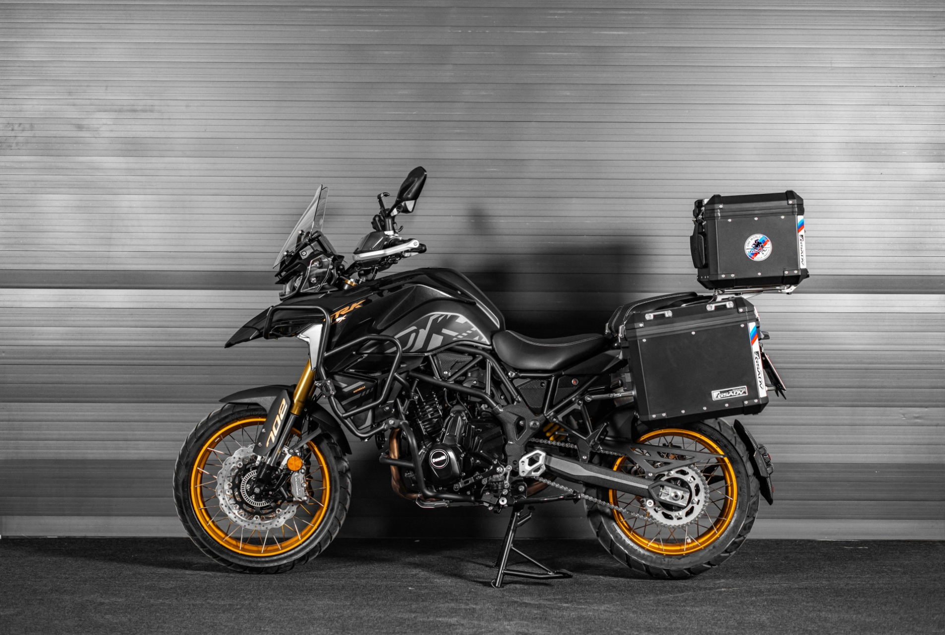 贝纳利702x 贝纳利702x