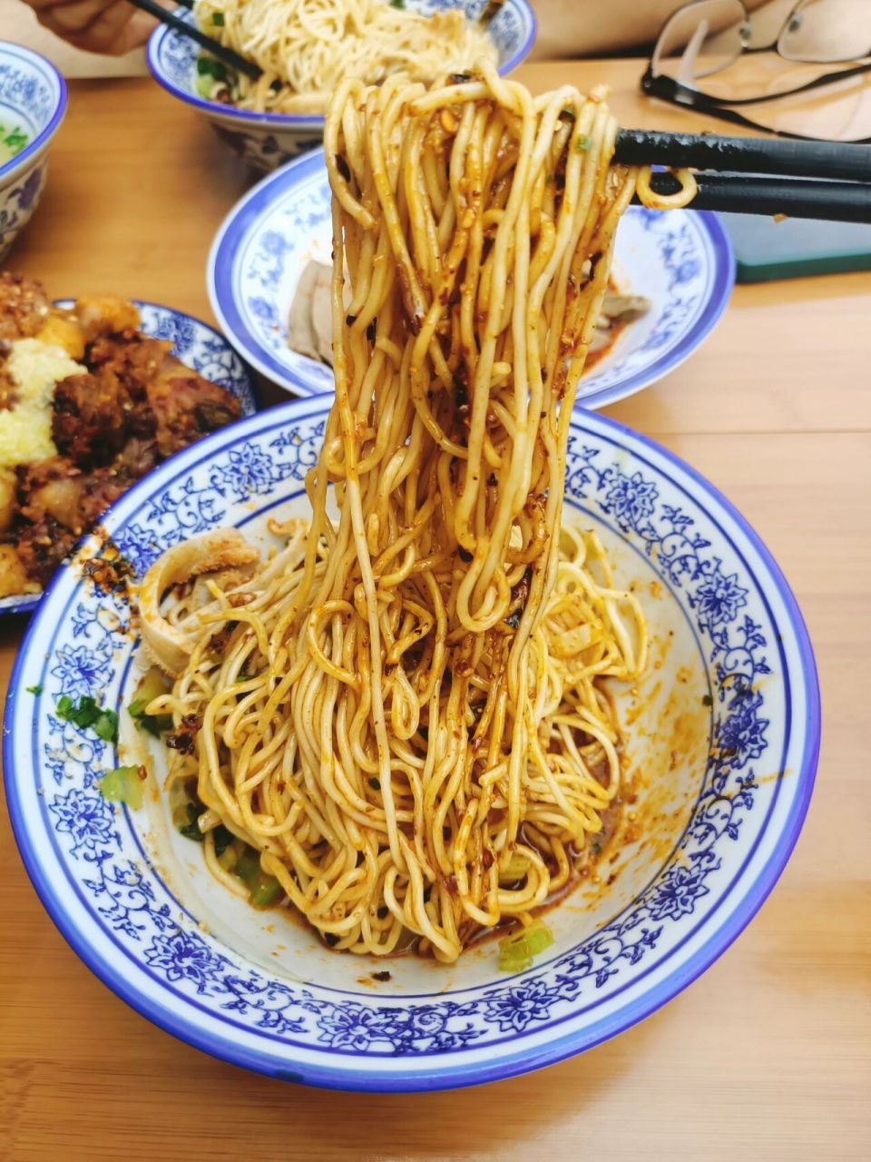 西宁巨好吃的羊肠面 92店名:正清羊肠面 75地址:城中区安宁路12号