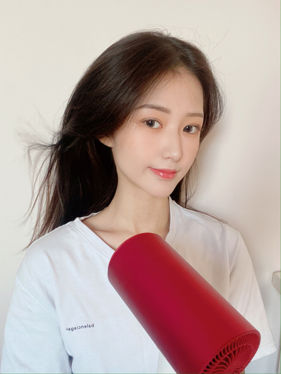 哈喽哈喽[打call]今天是野生怡宝课堂~那几个经常夸我发量多头发蓬松