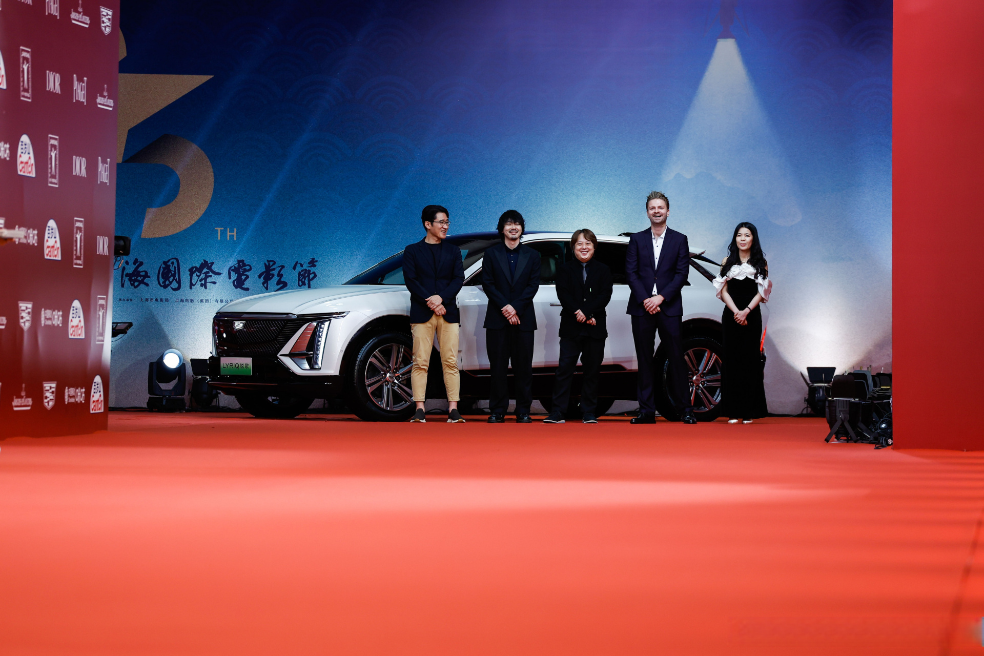 第25届#上海国际电影节#金爵奖颁奖典礼红毯仪式进行中,国际展映影片