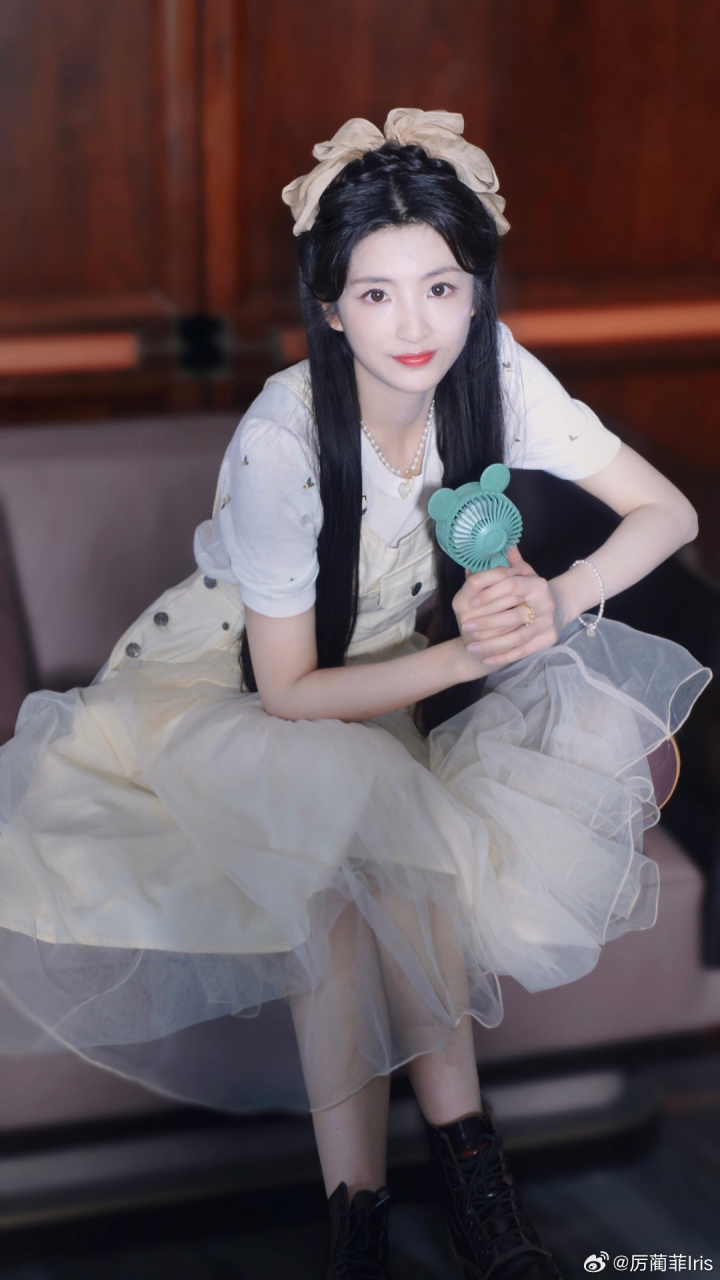 "了了晴山见 纷纷宿雾空"#生活碎片##厉蔺菲