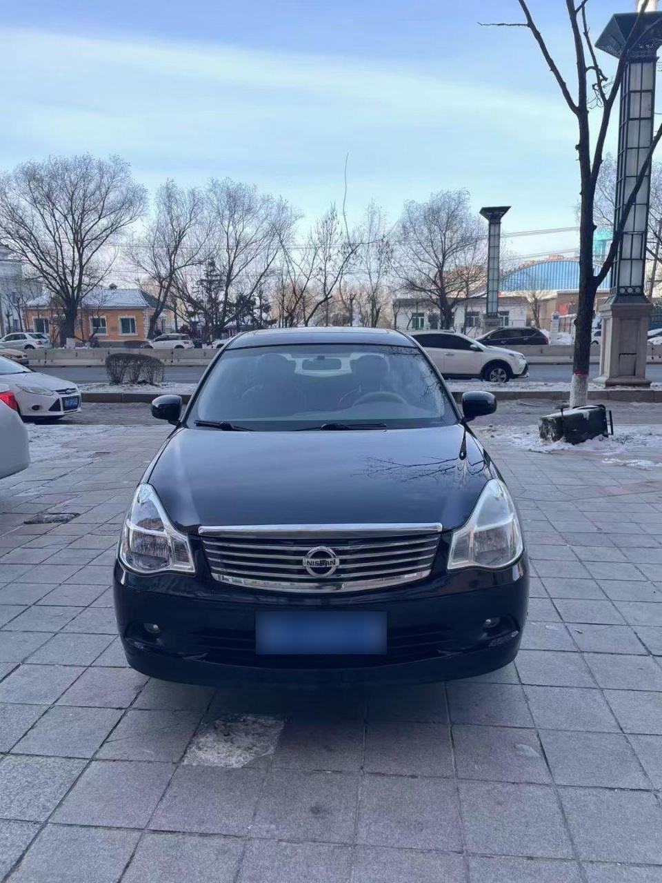 08年尼桑轩逸经典,磨黑蓝色,稀有颜色,一块半喷漆,实表14万公里,检车