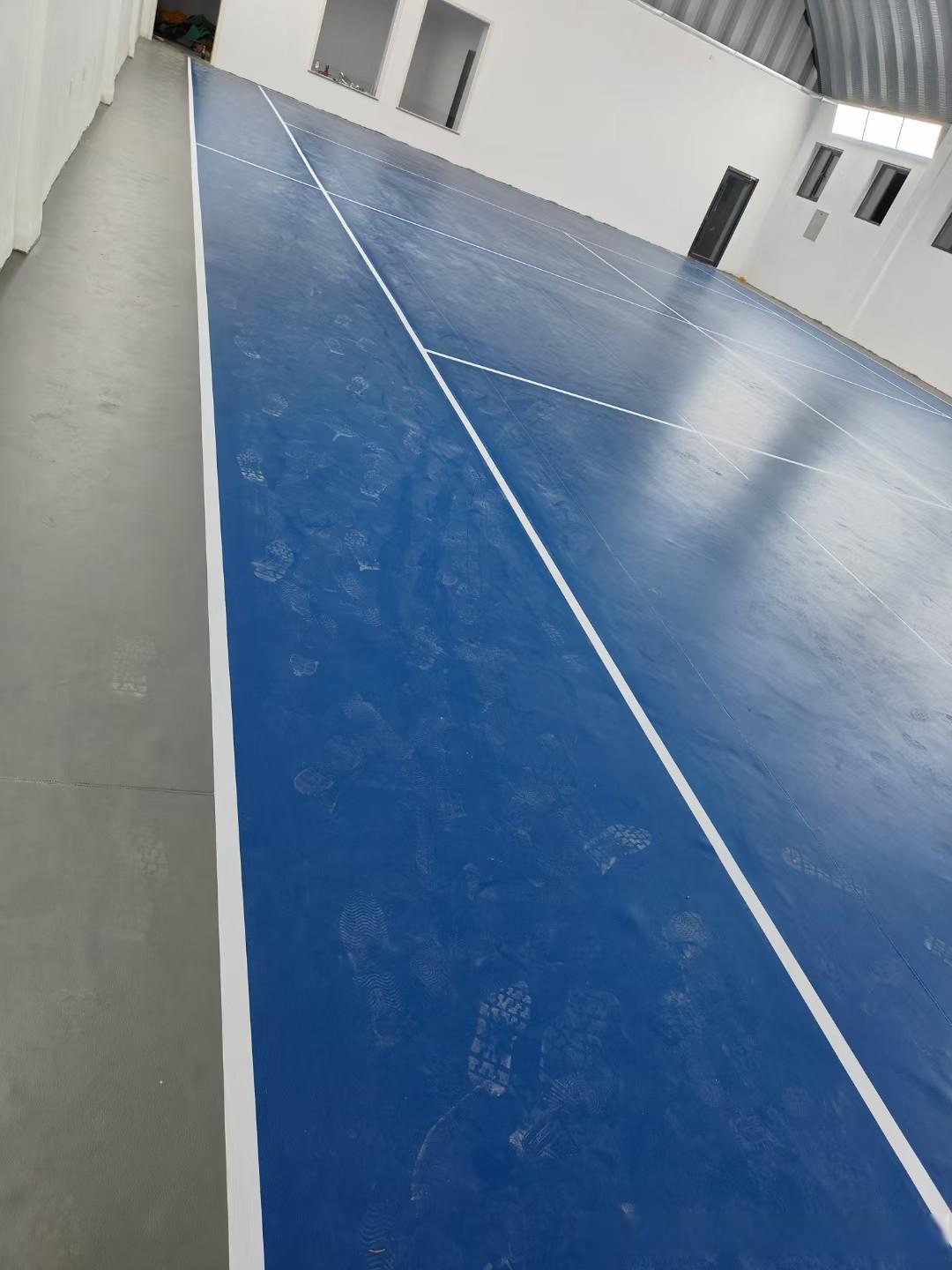 健身房地板健身房地面地胶板图片运动地胶体育馆地面地坪胶地胶地板