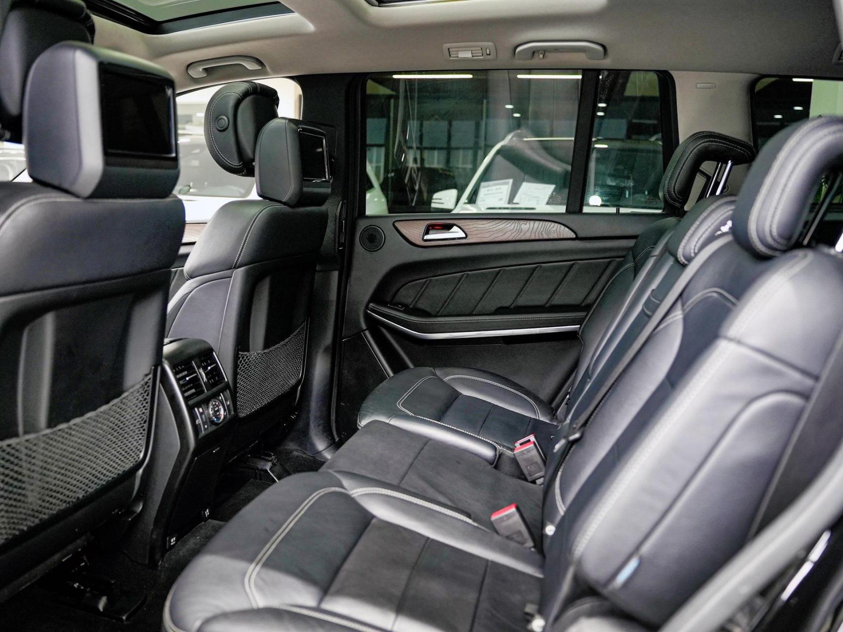 奔驰gl500,气场强大,配置拉满!15年8月上牌,实表8.1万公里.v8,4.