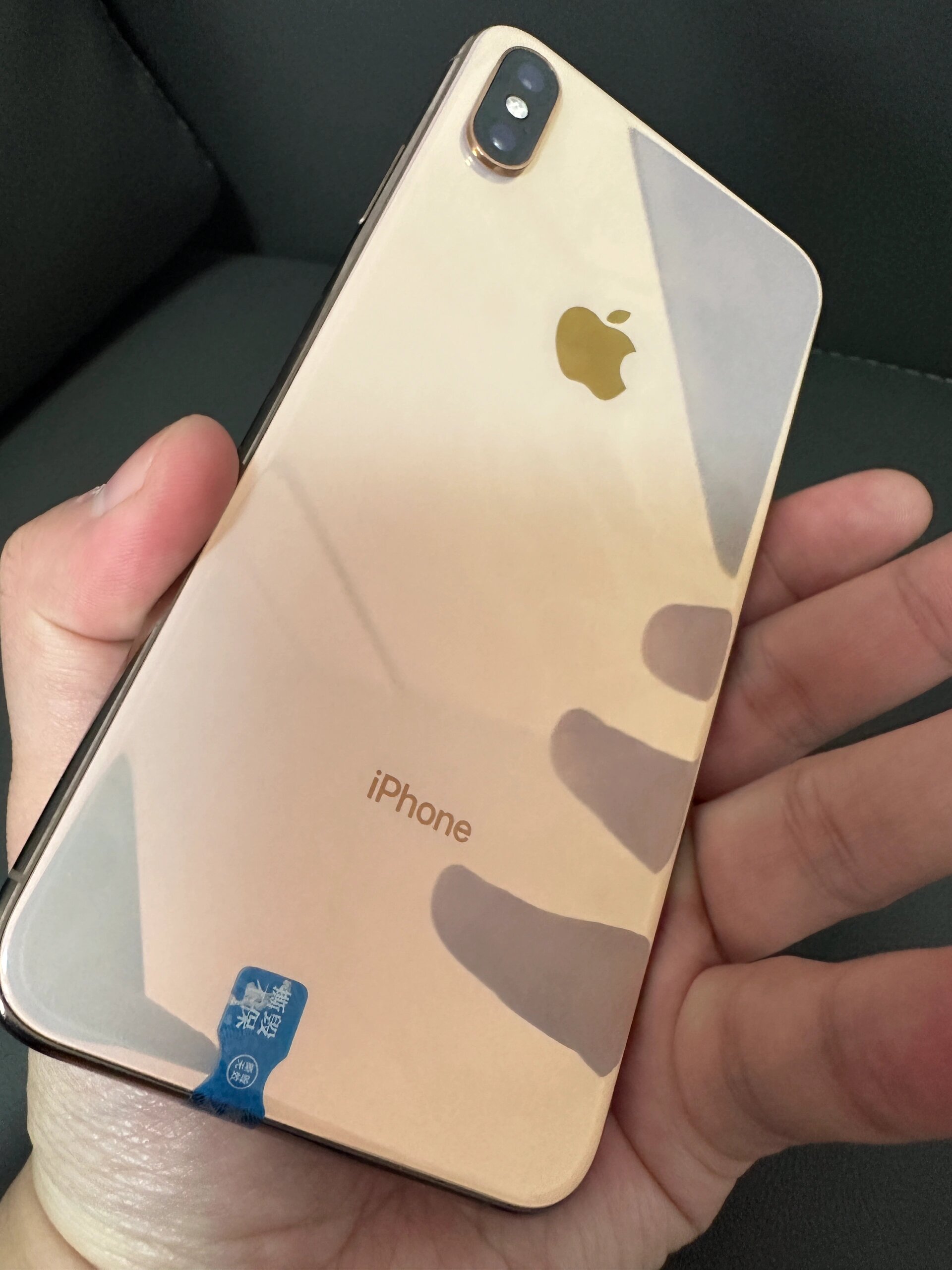 出苹果xsmax 256 金色一台拍照真的很好看,自带磨皮淡淡得奶油滤镜