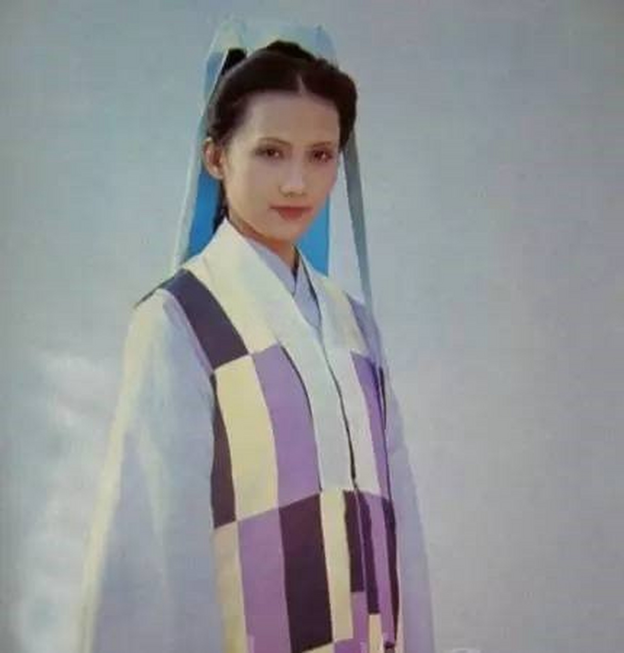 此时王夫人那边热闹非常……又有林之孝家的来回:"采访聘的十个小尼姑