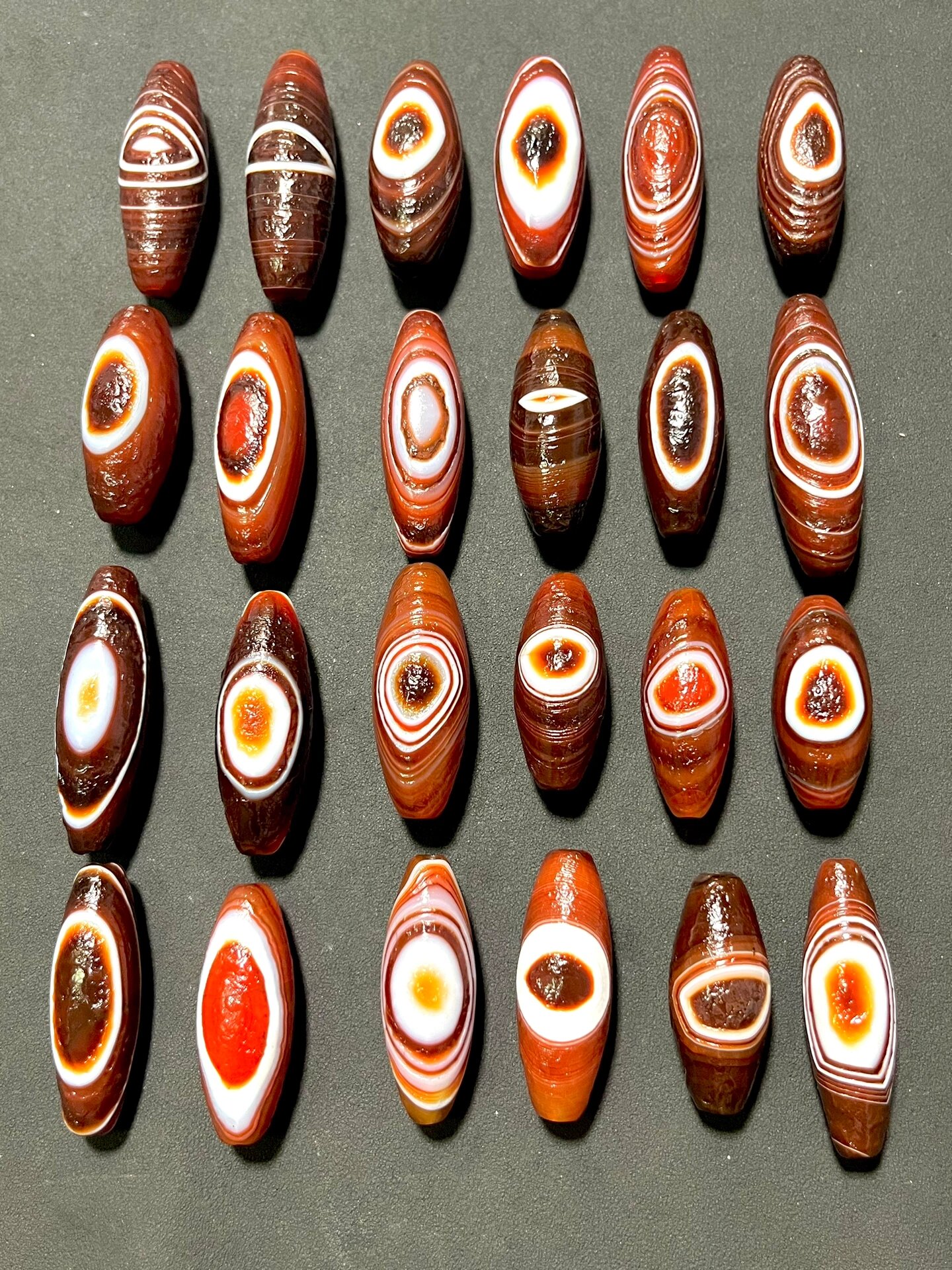 糖色缠丝玛瑙天眼天珠