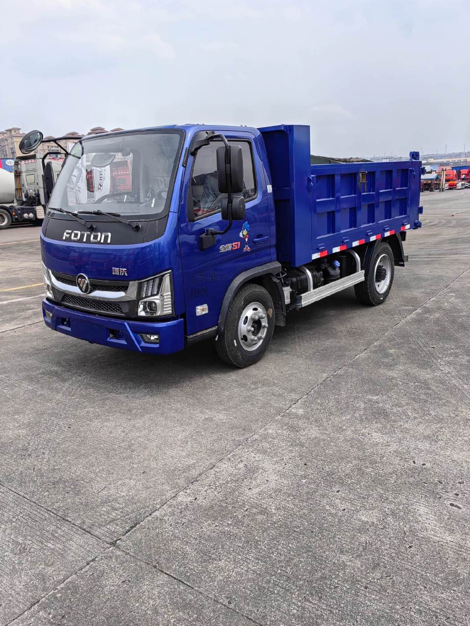 泸州福田瑞沃工程车 金刚s1蓝牌自卸车大量到货!