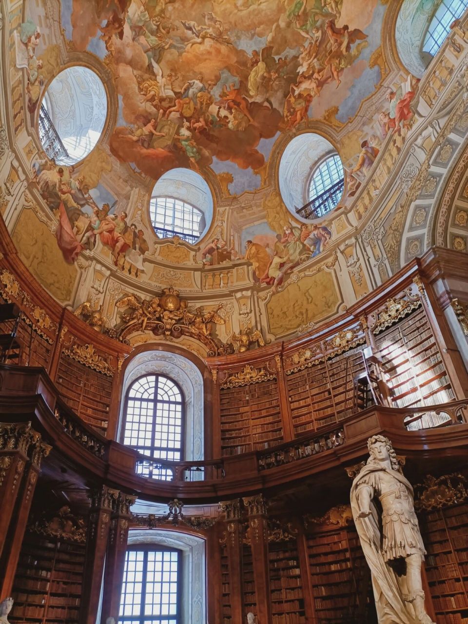 wien national library 维也纳国家图书馆 要参观这个地方,您必须支付