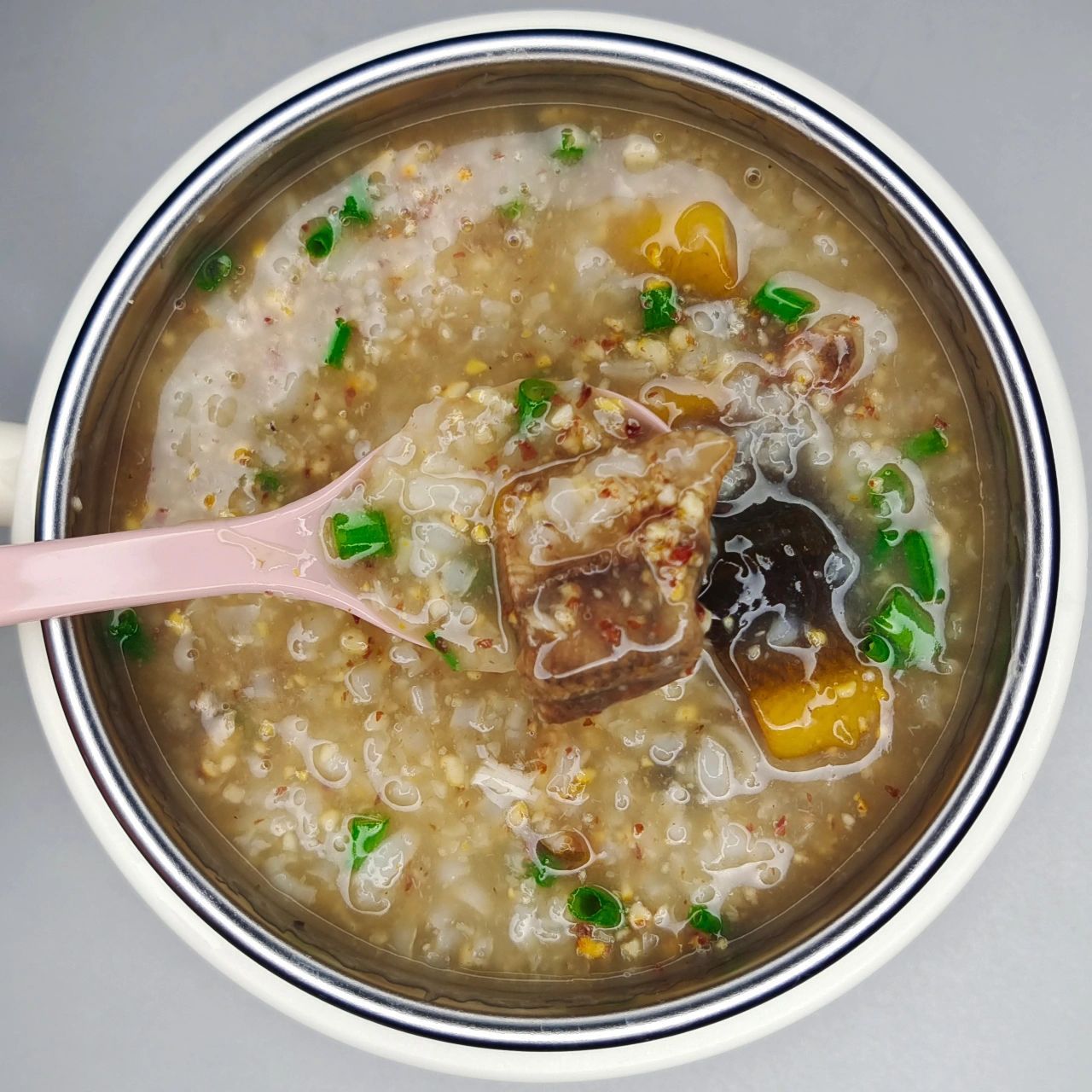 一岁六个月辅食晚餐day10丨黄鳝粥 今日辅食打卡☑️黄鳝粥 🌟