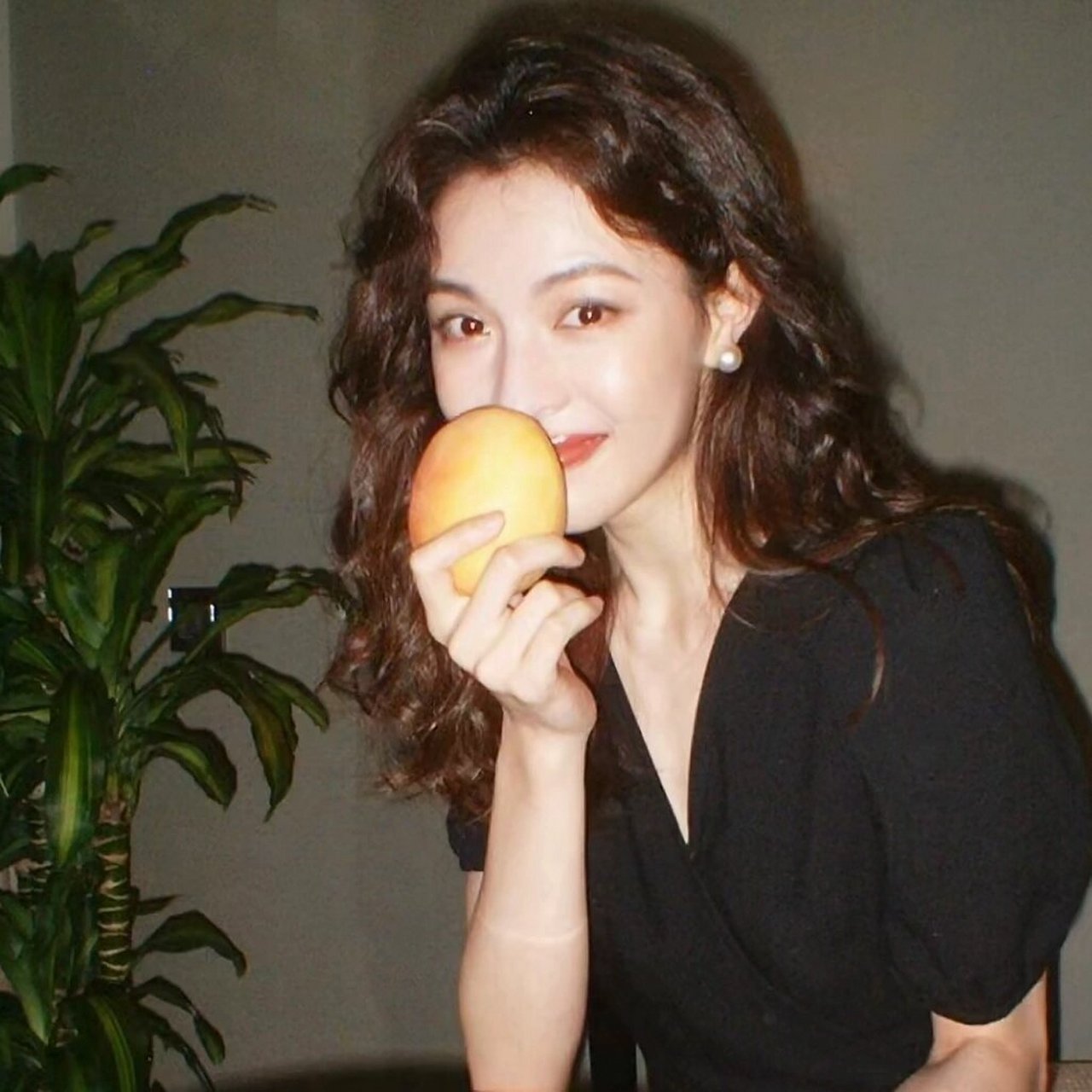 换个美美的头像「钟楚曦」