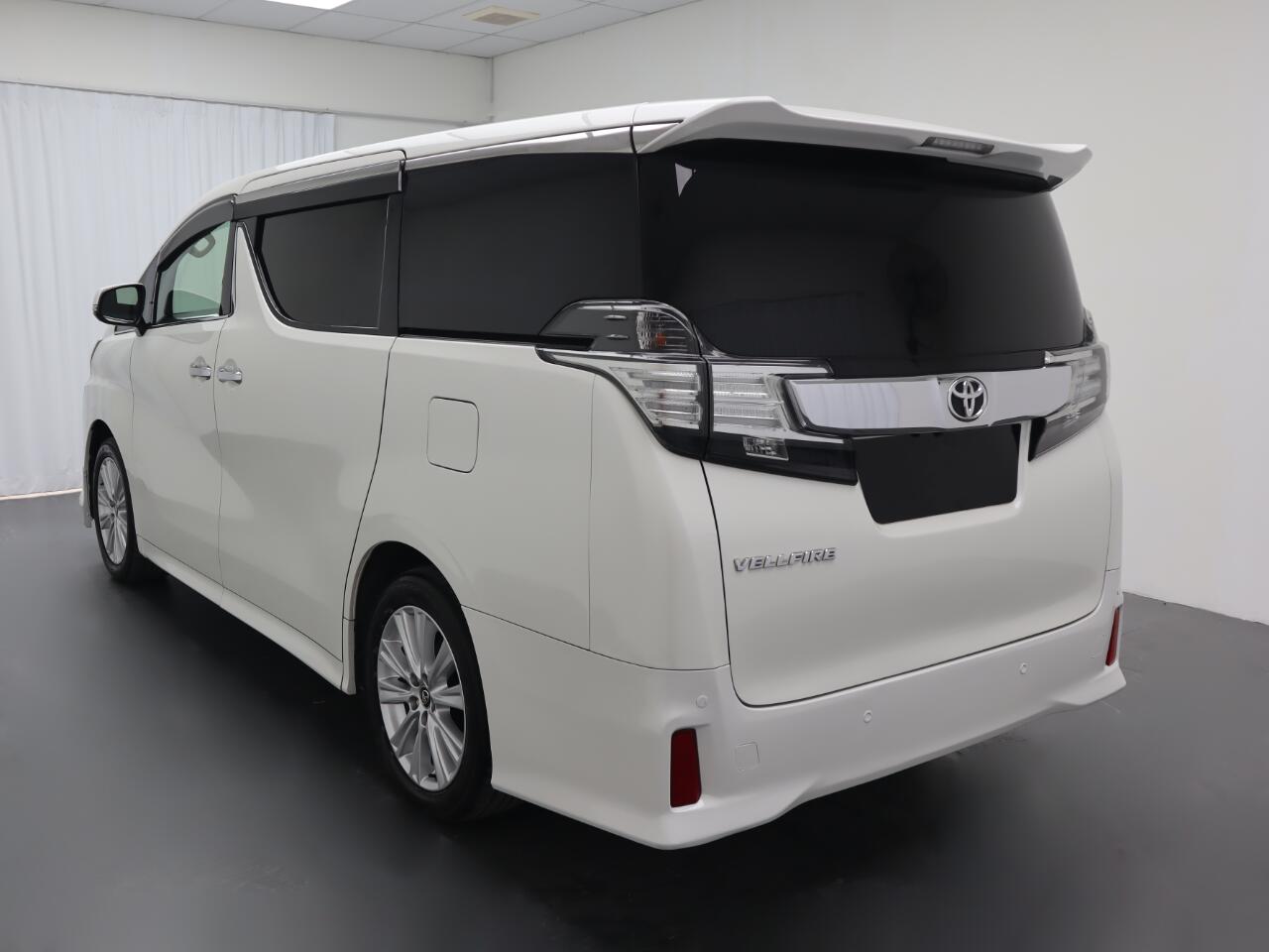 前车主弄了好多东西呀~这价格值得 vellfire 2016 toyota vellfire 2.
