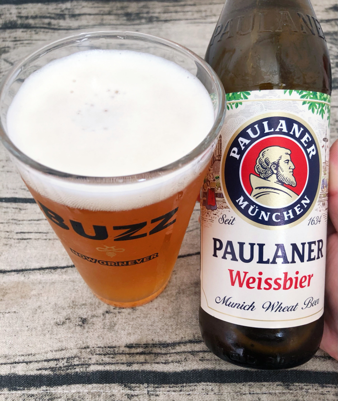 精酿酒单——保拉纳·小麦 96保拉纳(也称为柏龙)是有着数百年历史