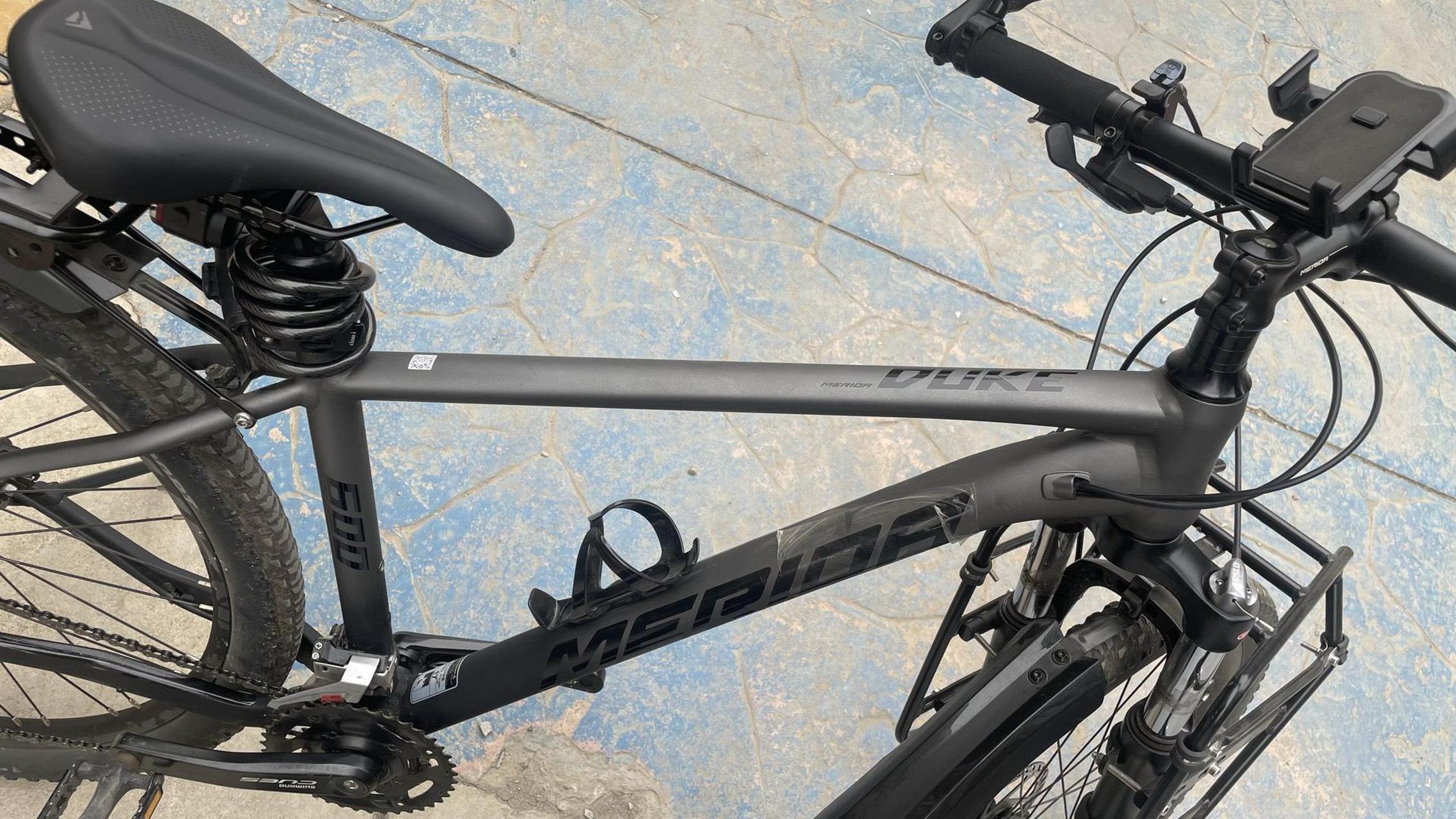 美利达公爵600  2024款,刚买来一个月99新,骑行不超过100公里!