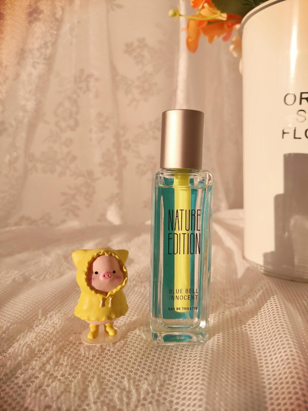 瓶自然目录蓝风铃香水😊 🧡之前一直用的祖马龙的蓝风铃,小小一瓶