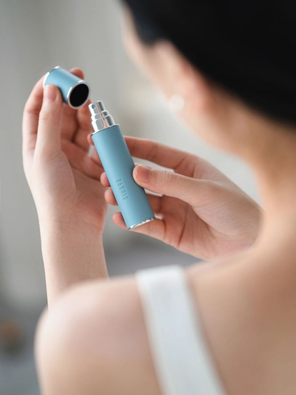 最近又入手两只好看清新的淡香水 barrio巴莉奥-小羊皮香水系列 .