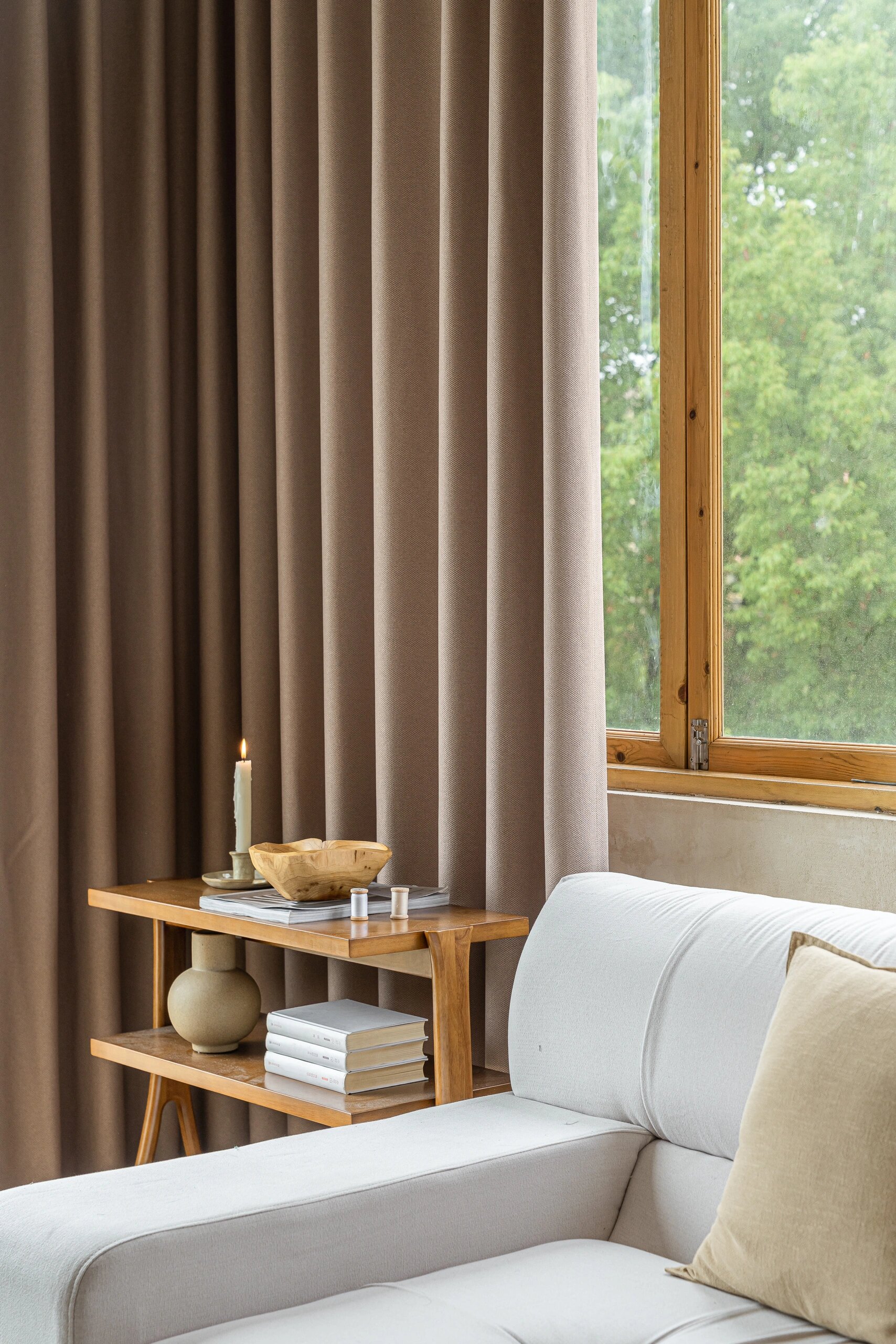 直接炸裂,这个咖色窗帘也太好看了吧