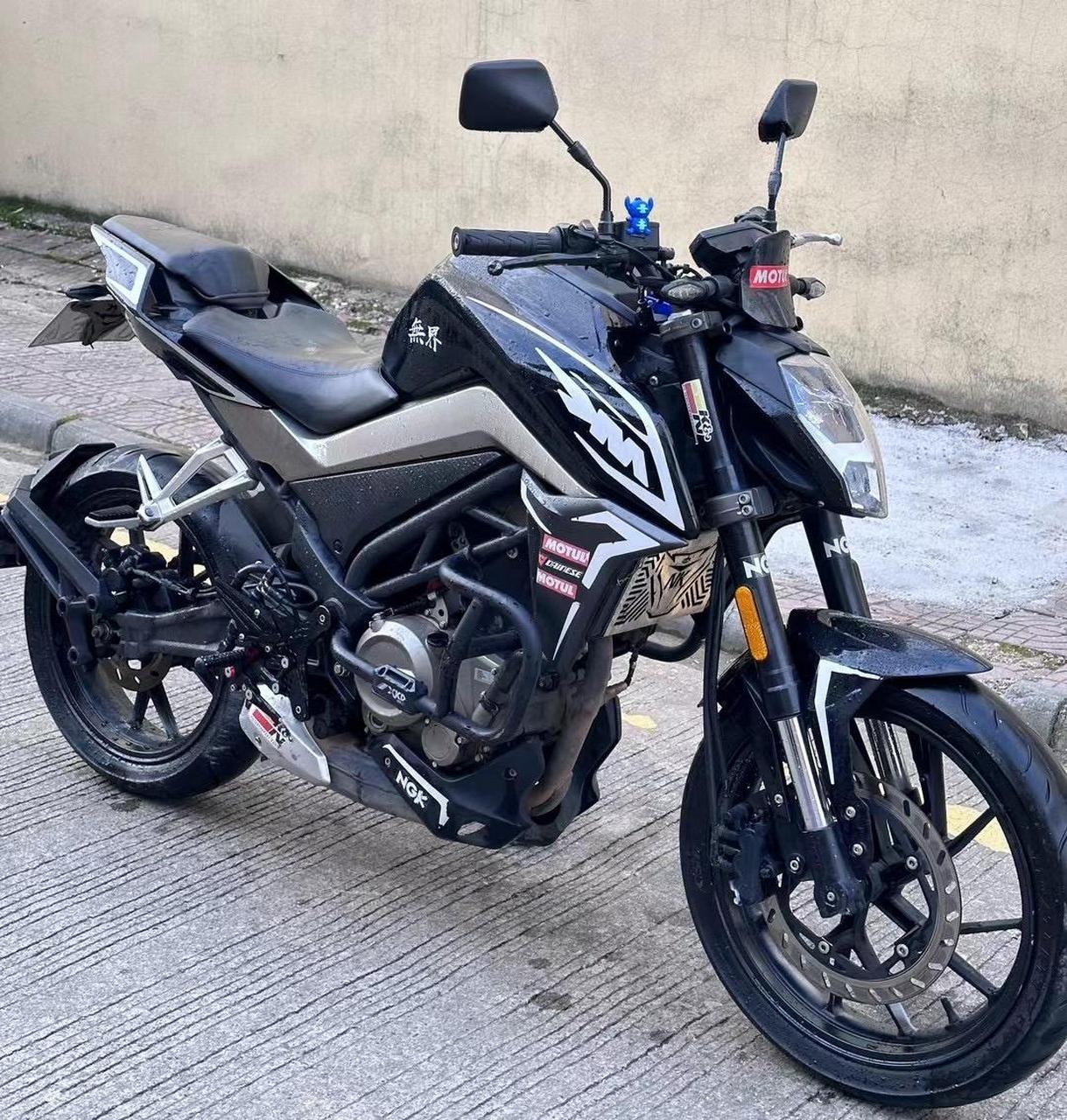 春风nk250标配 必须 过户 加护杠 成色如图 价格美丽6888