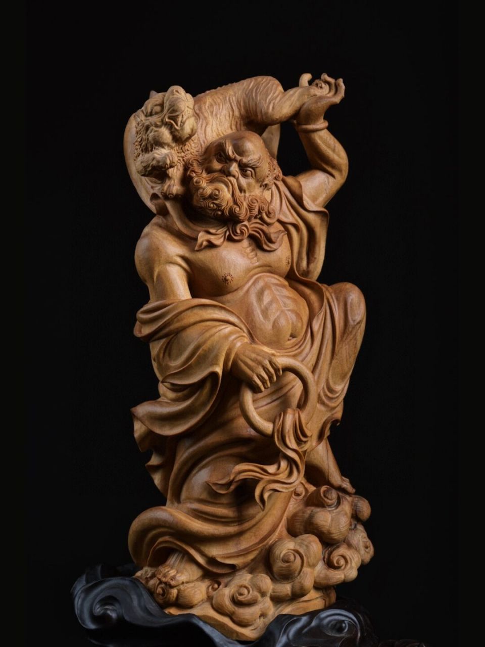 本年度最帅罗汉" 降龙伏虎" 老山檀|降龙伏虎罗汉 伏虎罗汉双目圆睁