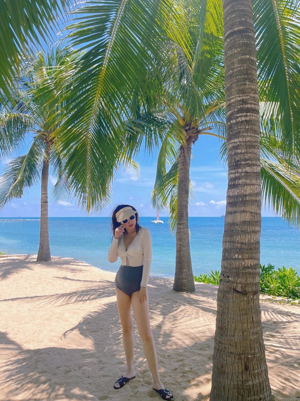 175|70kg 微胖女孩度假92超显瘦泳衣03穿搭 安利我最爱的一件泳衣