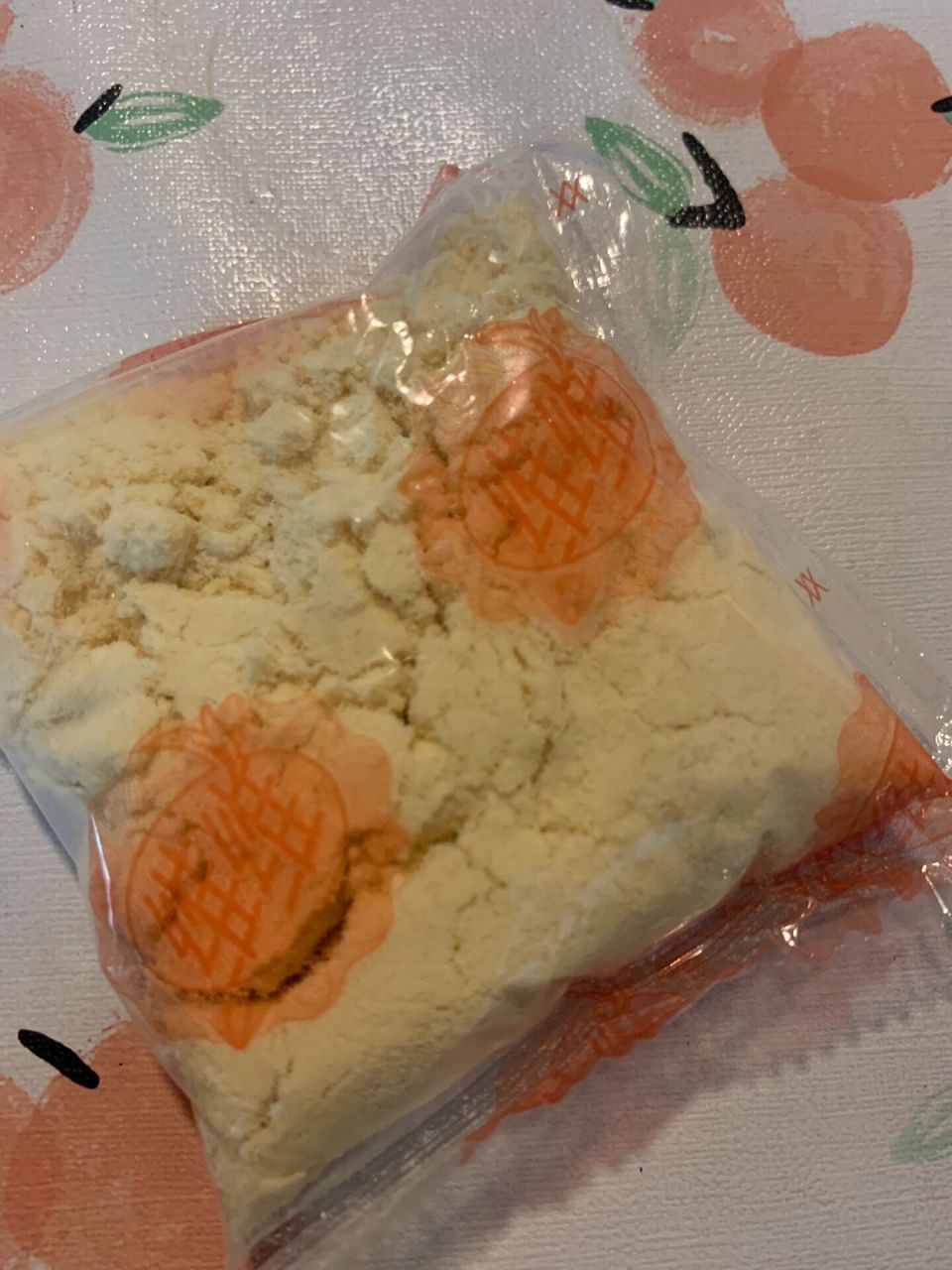 豆奶粉结块了 泡出来是这样的 还能喝吗 也没有过期 才四个月搅拌了