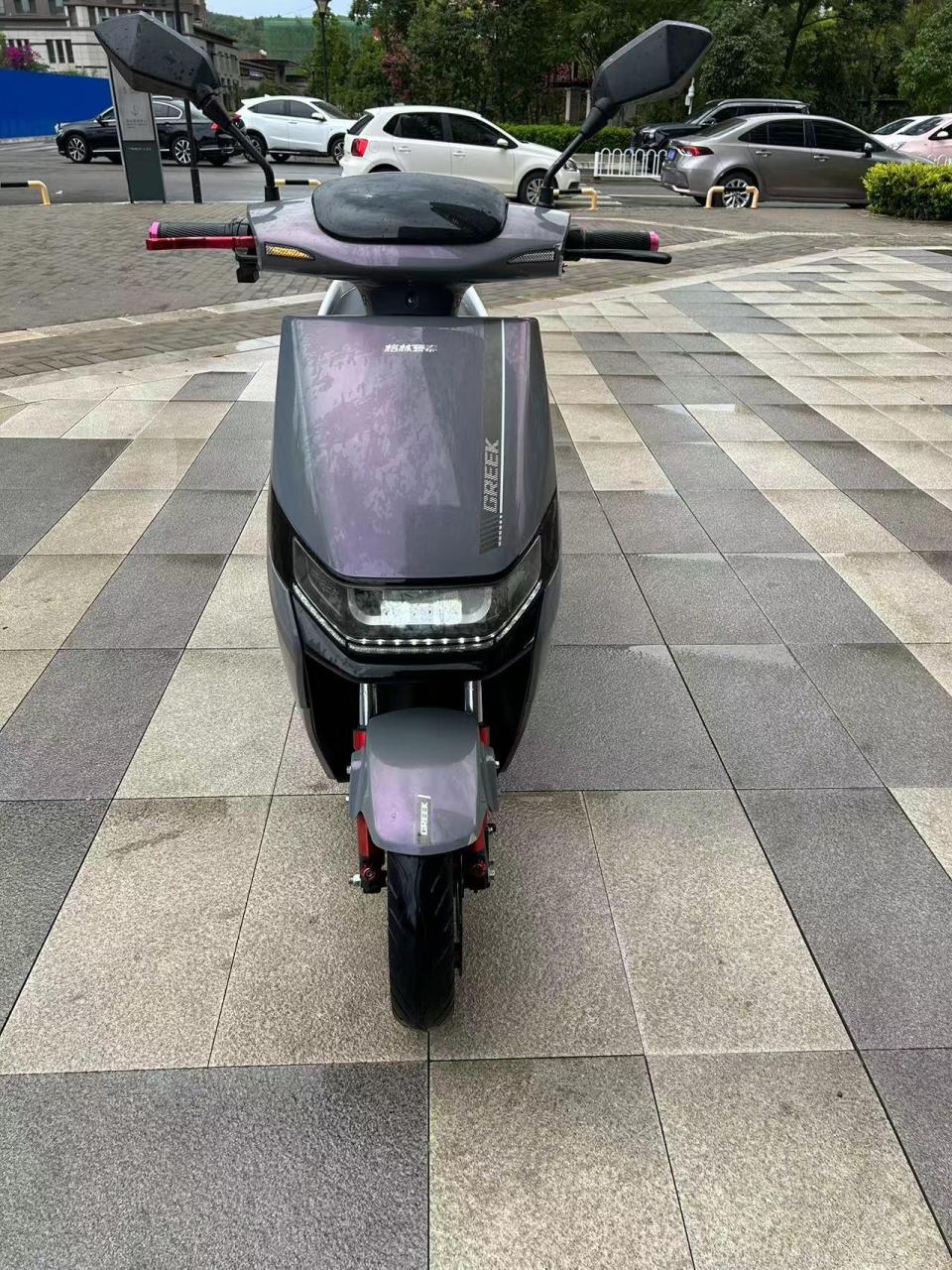 精品二手格林豪泰电动车.