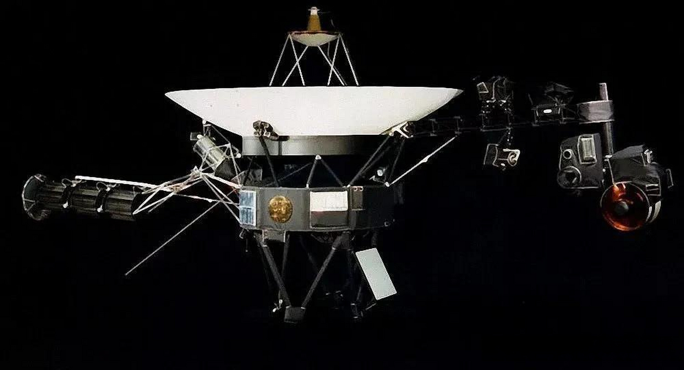 "旅行者号"是美国在1977年发射的两枚探测器的名字,旅行者号探测器