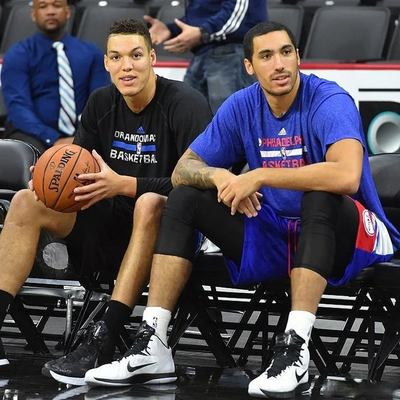 shams:阿隆-戈登的哥哥德鲁-戈登在一起车祸中不幸去世了.年仅33岁.