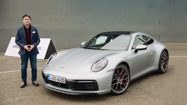 夏东评车试驾全新一代保时捷911无弯不欢它会让人迷恋驾驶