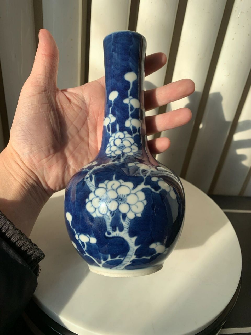 收藏品 古董 清代精品冰梅纹天球瓶 名称:冰梅天球瓶1(晚清) 描述: 青