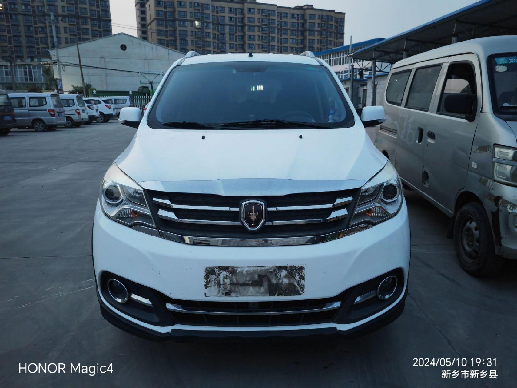 新到华晨金杯大七座mpv一辆,个人一手车,16年1.